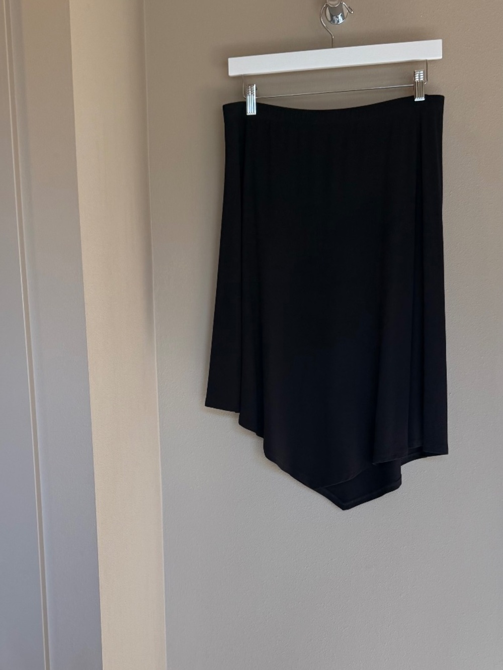Eileen Fisher Petite Black Viscose Jersey Asymmetrical Hem Skirt Size PM